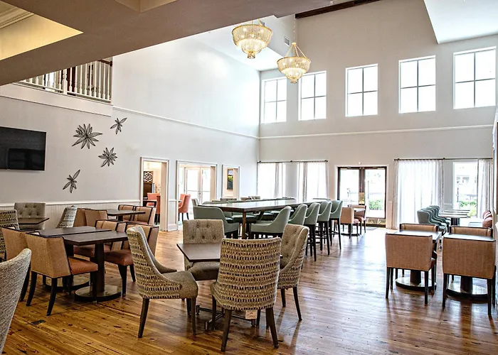 Hampton Inn & Suites Charleston-West Ashley
